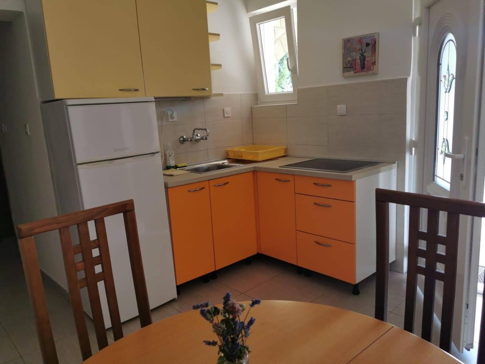 Apartments And Rooms Njivice Phòng bức ảnh